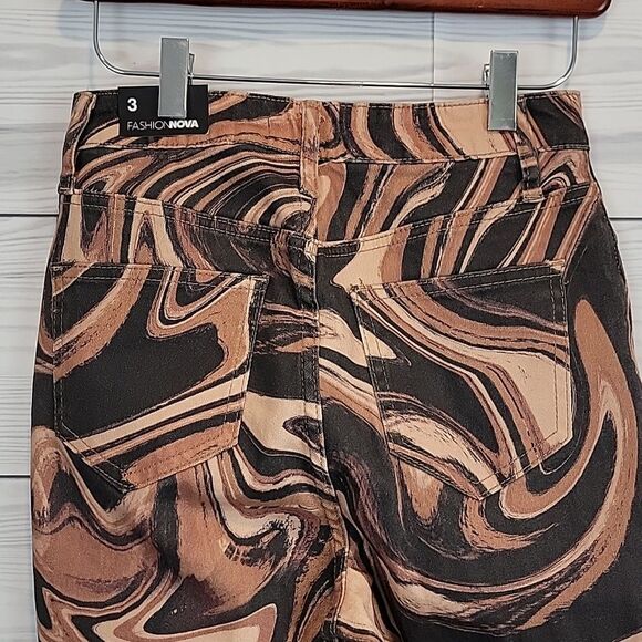 Fashion Nova Volcano Blows Straight Leg Jeans Womens Size 3 NWT - Picture 8 of 15